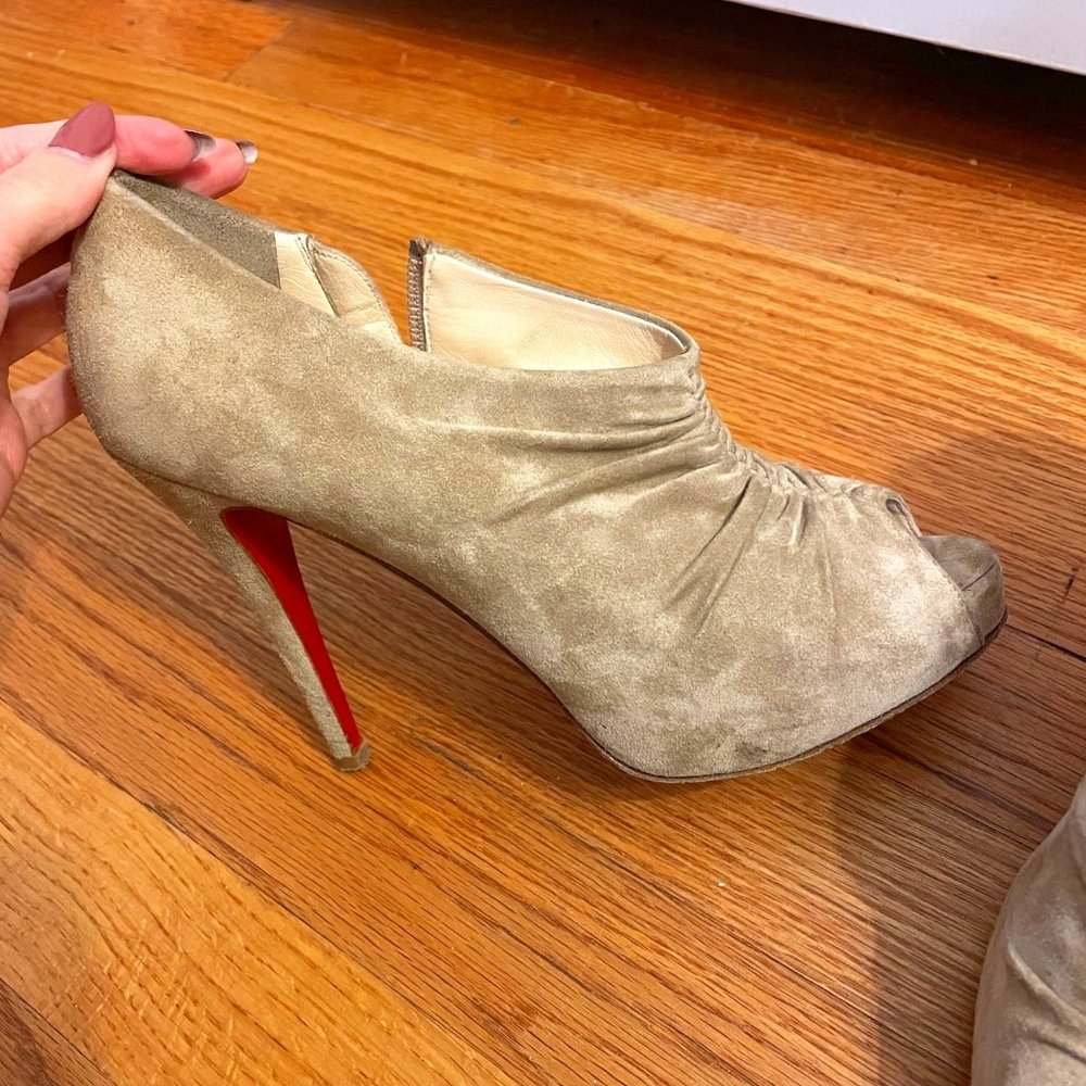 Christian Louboutin Treopli Suede